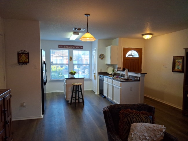 Photo - 2014 Mission Eagle House