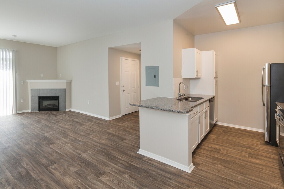 View of Apartments for Rent with High Ceilings Near Forest View Estates ...