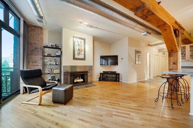 Foto del edificio - 520 W Huron St