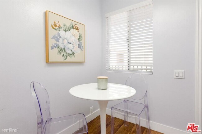 Building Photo - 3 br, 2 bath Condo - 4630 Willis Ave Unit 309