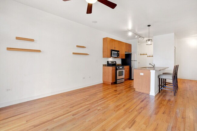 Foto del edificio - 1515 S Halsted St