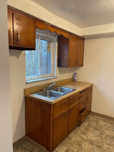 Building Photo - 1773 McNary Blvd