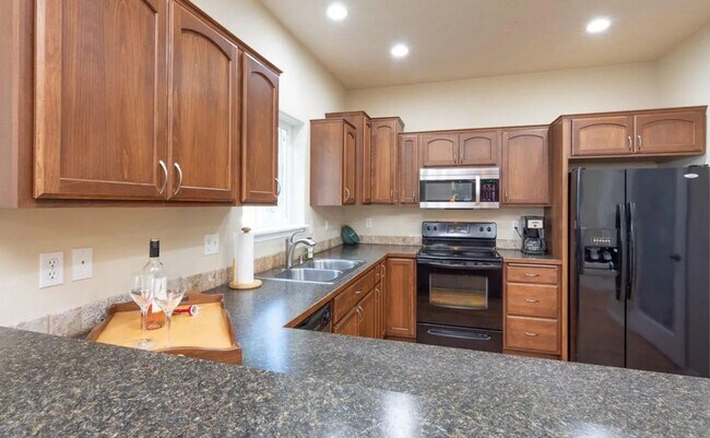Building Photo - Spacious 4-Bedroom Home in Coeur d’Alene