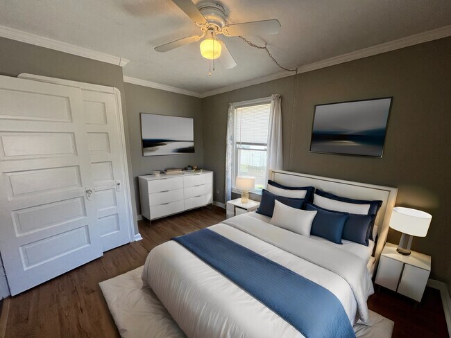 Building Photo - Manaktala - 3418 Mapledale Ave