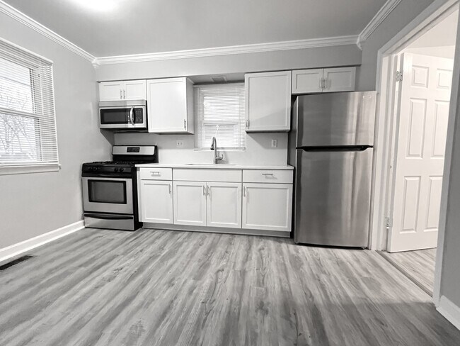 Foto del edificio - 3242 Elisha Ave