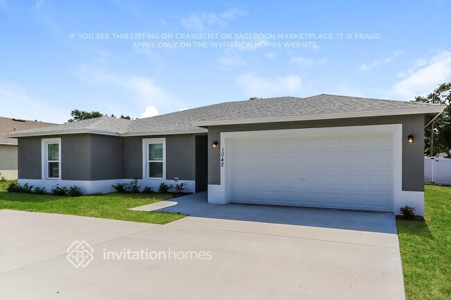Foto del edificio - 1042 SW Del Rio Blvd