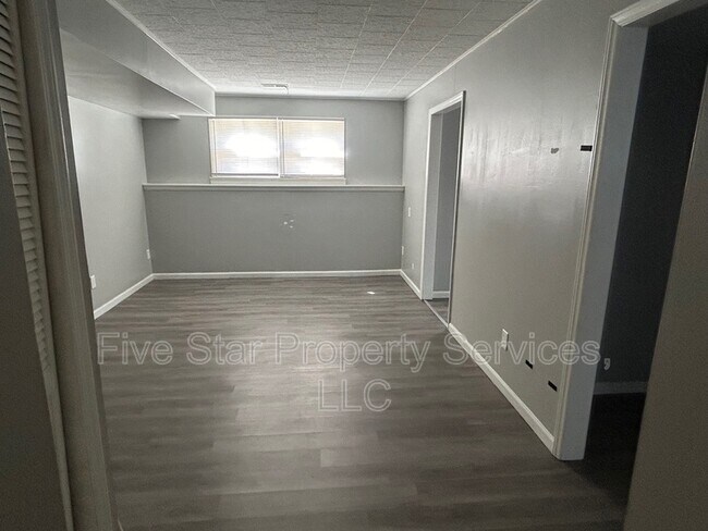 Foto del edificio - 629 W Washington St