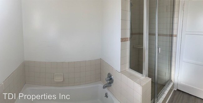 Foto del edificio - 4026-4050 S W Blvd