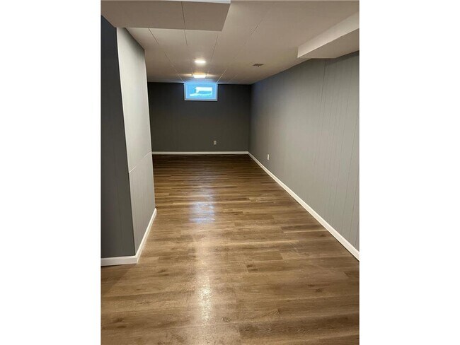 Foto del edificio - 3648 Noble Ave N