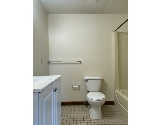 Building Photo - 484 Western Ave
