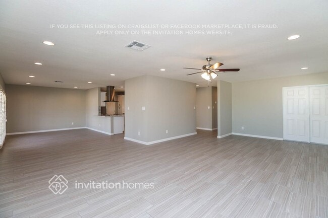 Building Photo - 1250 E Hermosa Dr