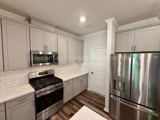Building Photo - 181 Millennium Dr