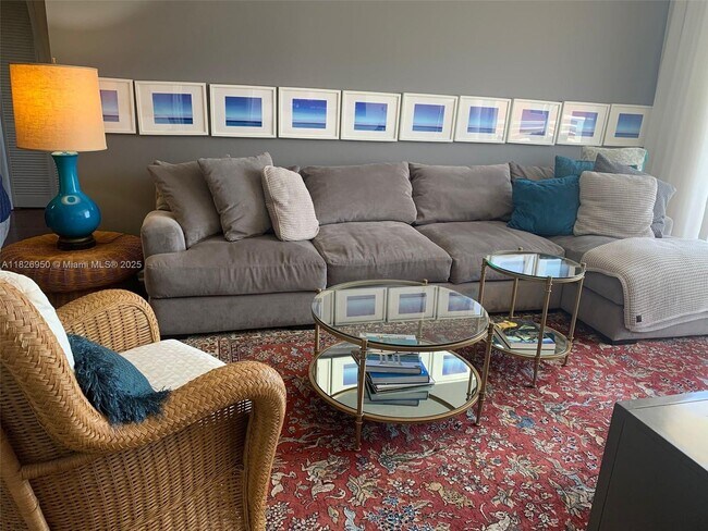 Foto del edificio - 2775 NE 187th St