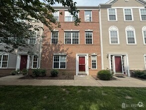 Building Photo - 40 Rojewski Way