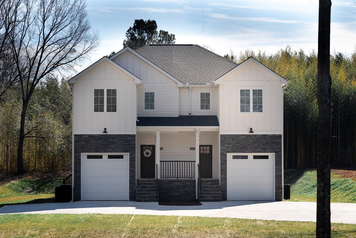 Foto principal - 555 Dallas Rd