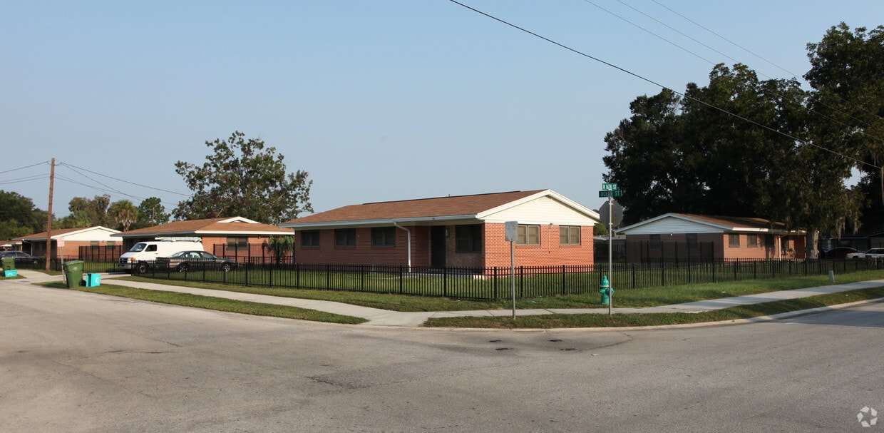 Building Photo - 1000 N 17th St