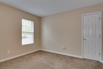 Building Photo - 4740 Savannah Ln