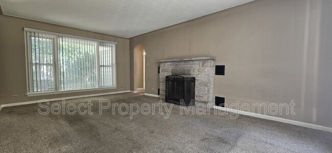 Building Photo - 7610 W Jefferson Blvd