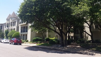 Building Photo - 3105 San Jacinto Street