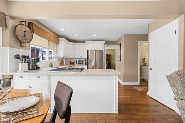 Building Photo - 17608-17693 93 Ave NW