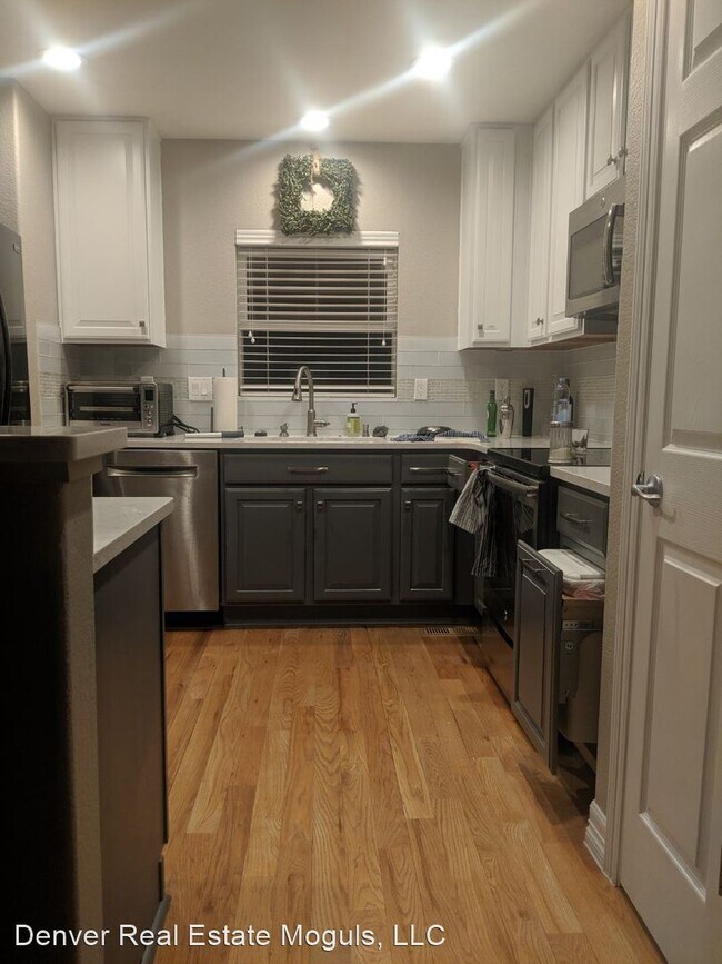 Foto del edificio - 2 br, 2 bath House - 11601 Fenwick Circle