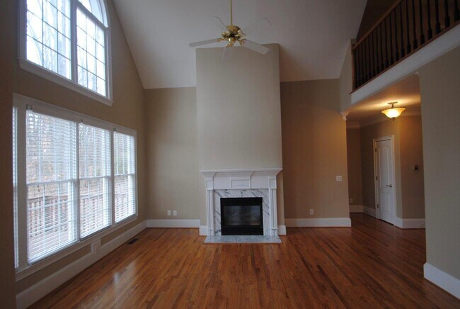 Building Photo - 2260 Misty Oaks Dr