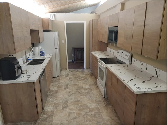 Foto del edificio - No back house!