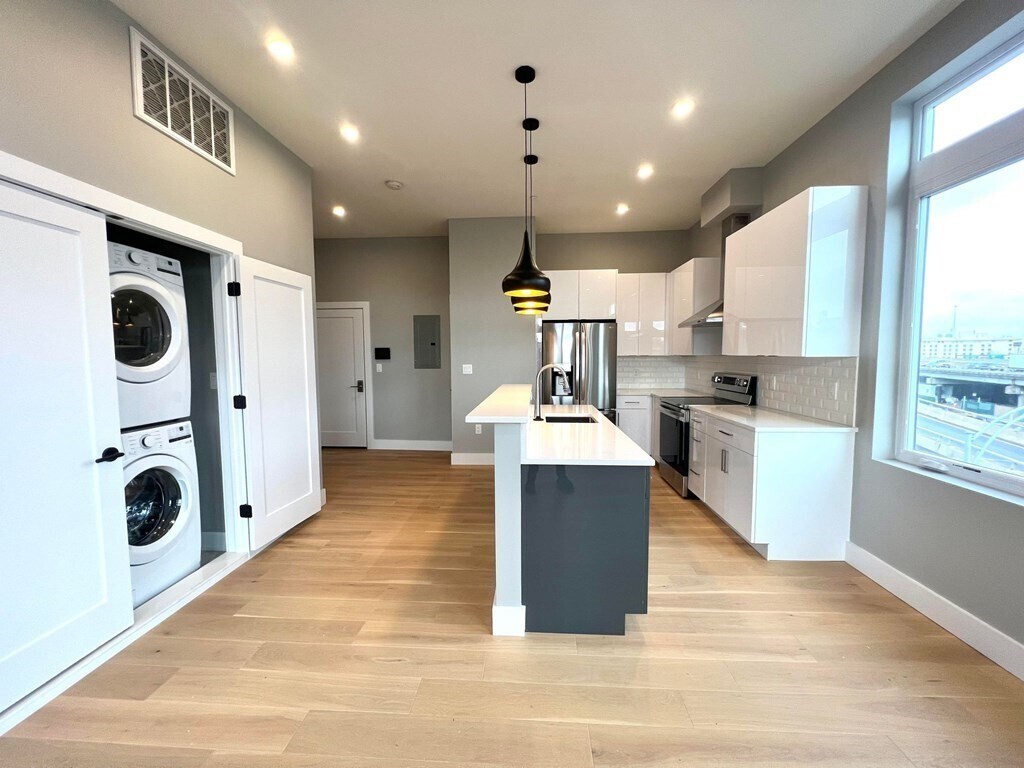 60 Cross St E Unit 313, Somerville, MA 02145 Condo for Rent in