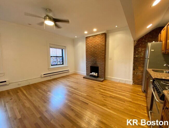 Foto del edificio - 321 Commonwealth Ave