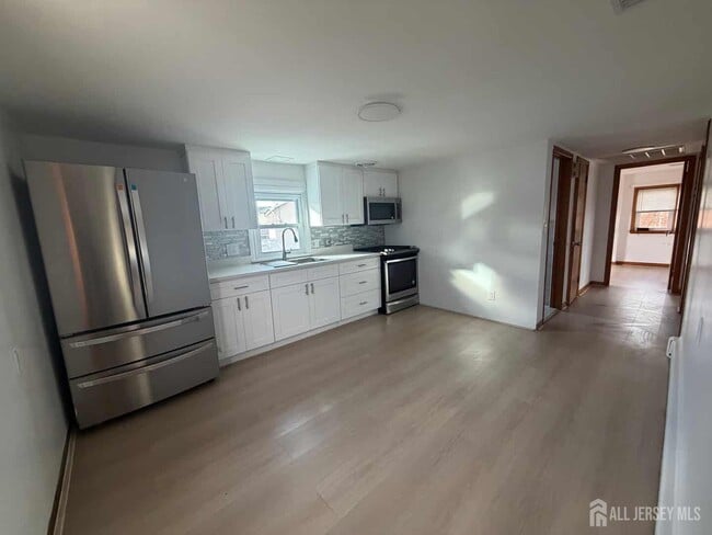 Foto del edificio - 6 Oakwood Pl