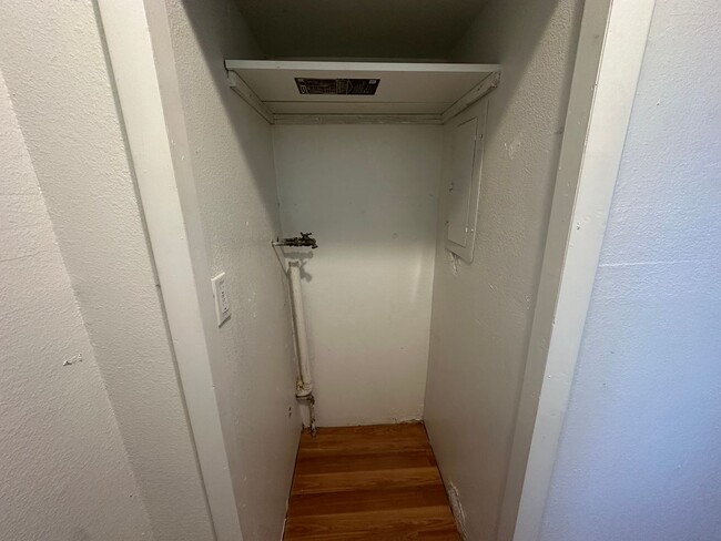 Building Photo - One Bedroom, One bathroom home. Partially ...