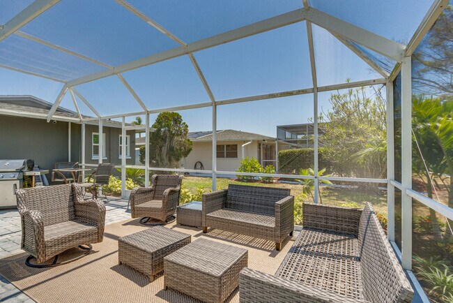 Building Photo - 6908 Antigua Pl