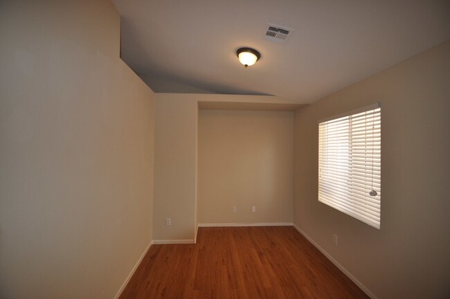 Building Photo - 7008 Azure Beach St