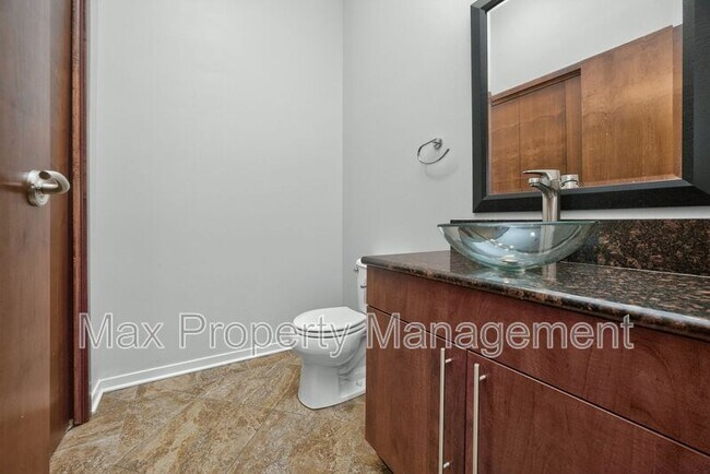 Foto del edificio - 640 S 50th St