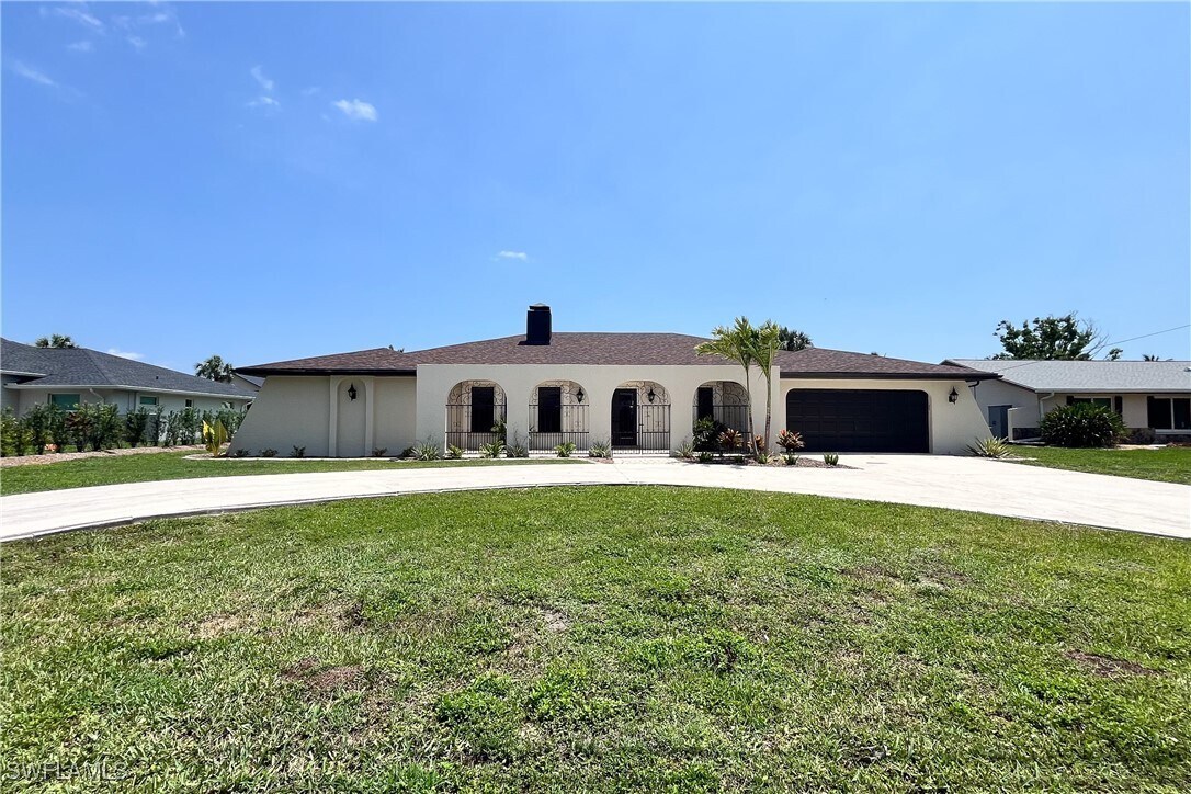 Primary Photo - 1837 Seafan Cir