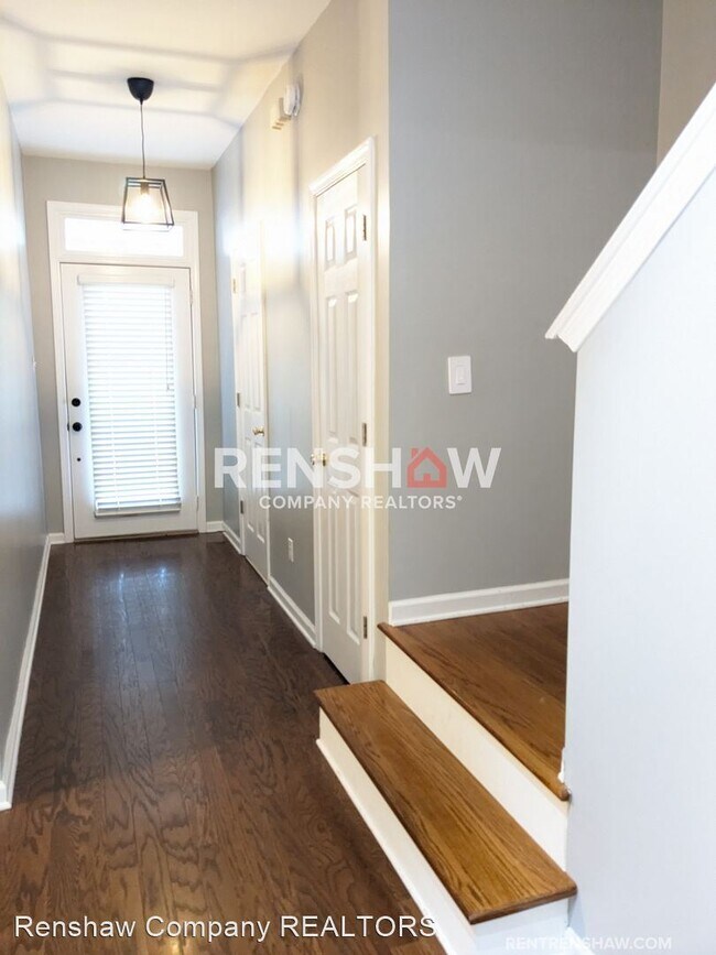 Building Photo - 3 br, 2.5 bath House - 1063 River Isle Dr
