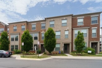 Building Photo - 23503 Adagio Ter
