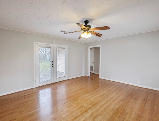 Foto del edificio - 7357 Brace St