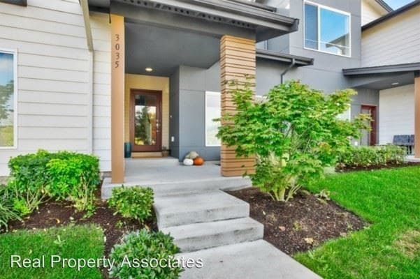 Primary Photo - 2 br, 2.5 bath House - 3035 S Nevada St