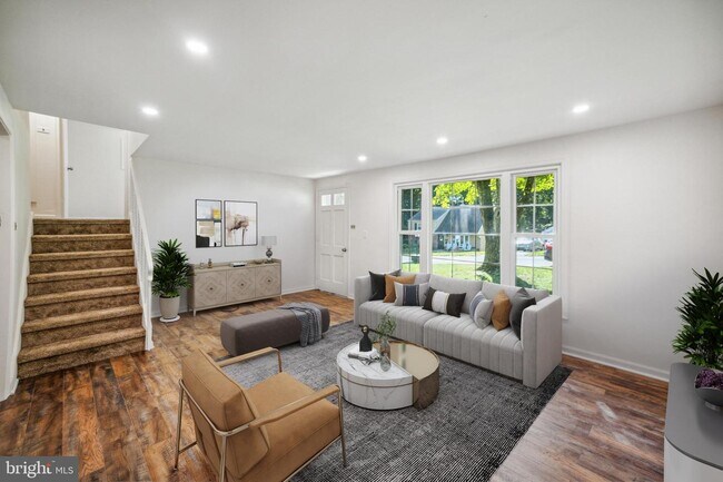 Foto del edificio - 31 Greentree Ln