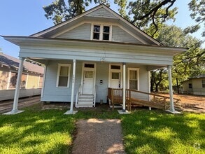 Building Photo - 2908 Hardy St