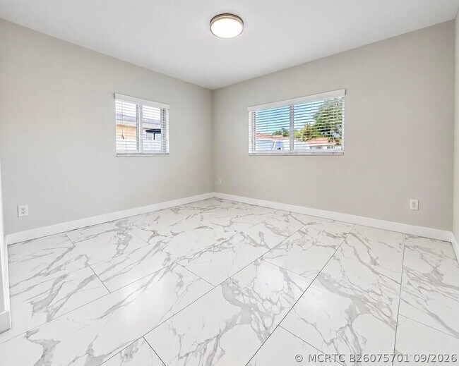 Foto del edificio - 11361 SW 4th St