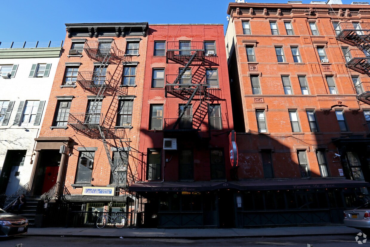 Center perfil - 87 E 4th St