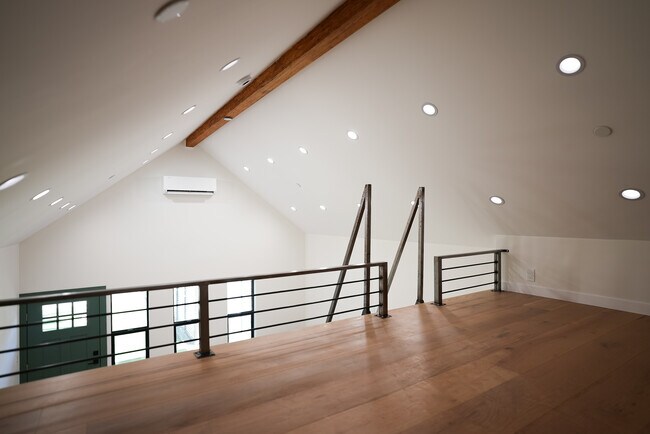 Foto del edificio - 6009 Melvin Ave