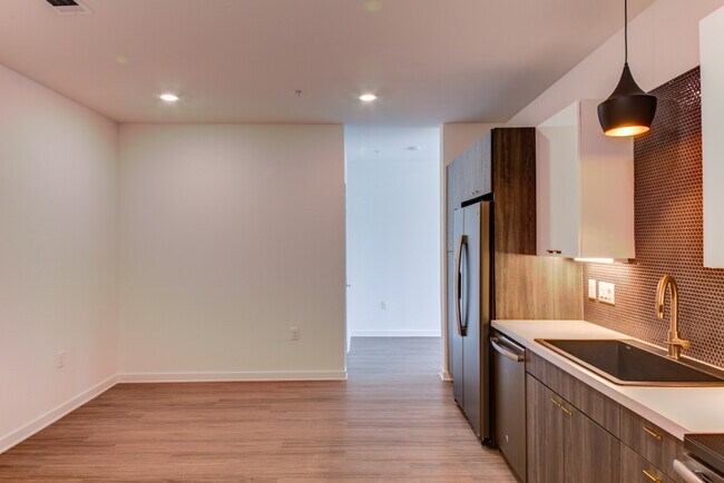 Foto del edificio - 4361 S Congress Ave
