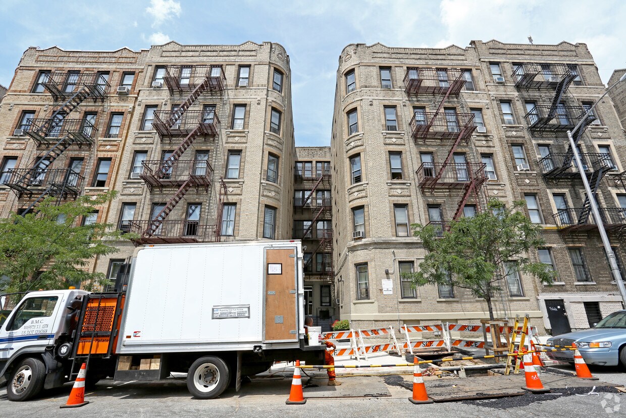 Building Photo - 102-104 Convent Ave