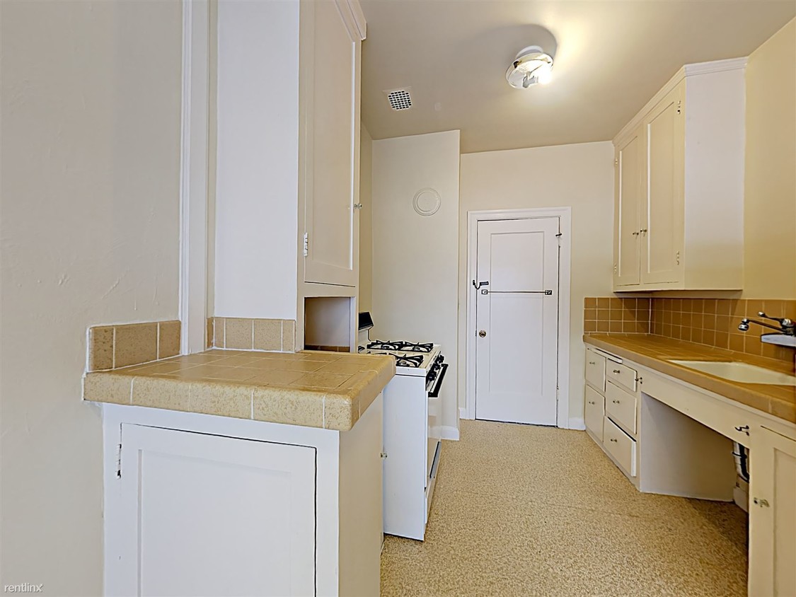 Foto principal - Studio, 1 bath Apartment - 840 York St Apt 6