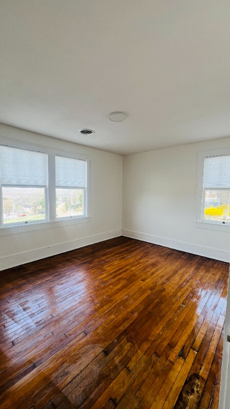 Foto del edificio - 812 Tyler Ave