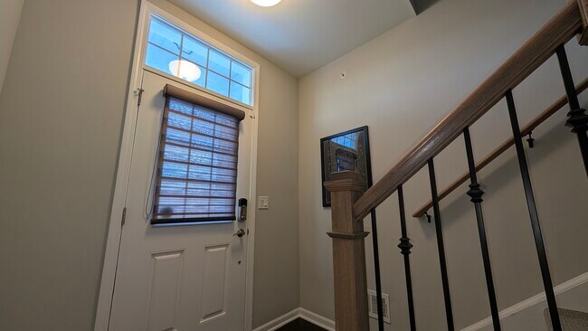 Foto del edificio - 3S140 Barkley Ave