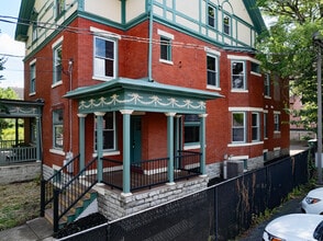 Building Photo - 2369 Park Ave
